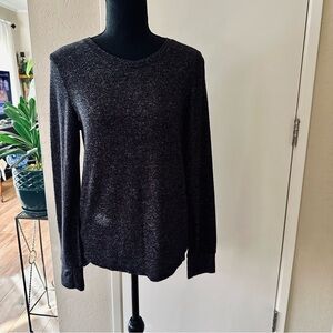 Cuddl Duds Sweater, Medium, Black & Silver